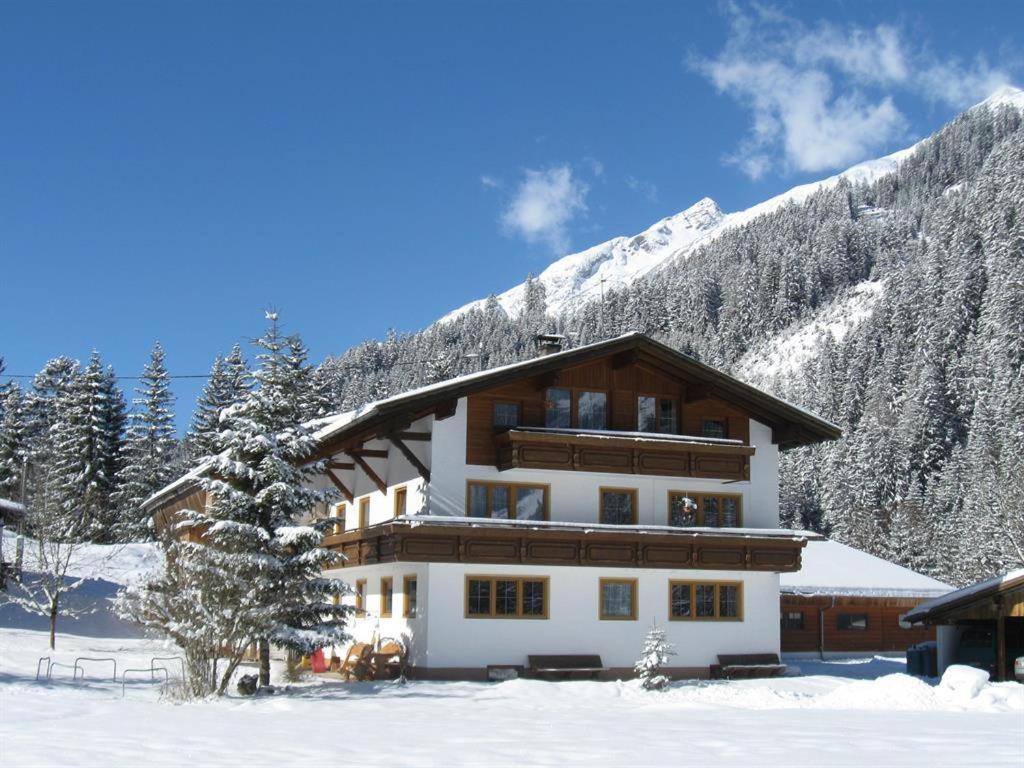 Haus Laerchenhof Βίλα Holzgau Εξωτερικό φωτογραφία